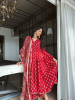 RED FLORAL PRINT ALIA CUT KURTA SET