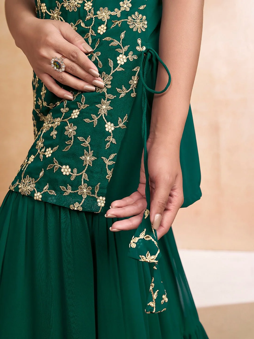 GREEN FLORAL EMBROIDERED KURTA WITH SHARARA & DUPATTA