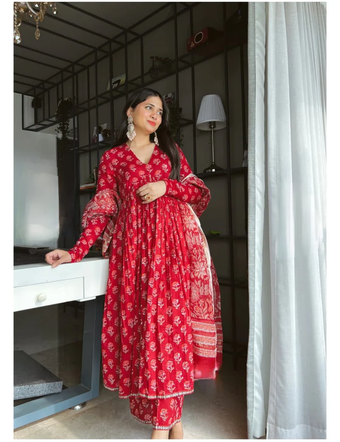 RED FLORAL PRINT ALIA CUT KURTA SET