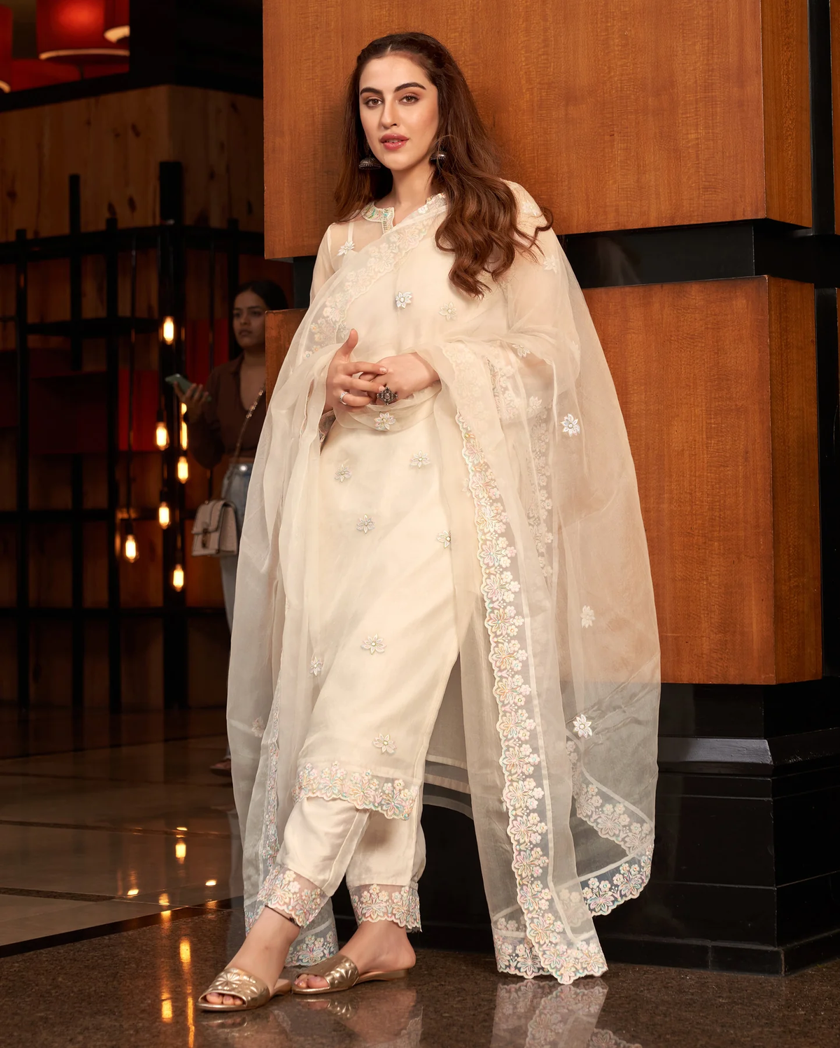 WHITE EMBROIDERED ORGANZA SUIT SET