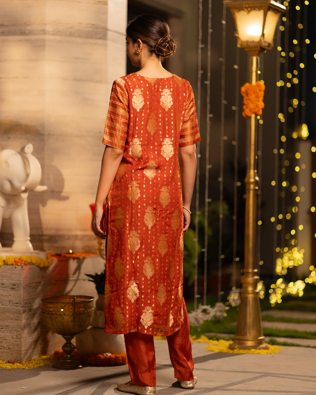 REGAL RUST BUTA KURTA SET