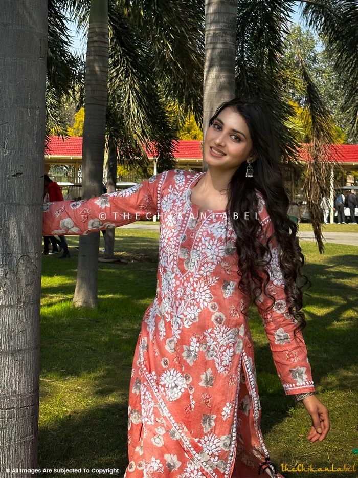 CORAL AFIYA MULMUL COTTON CHIKANKARI KURTA SET