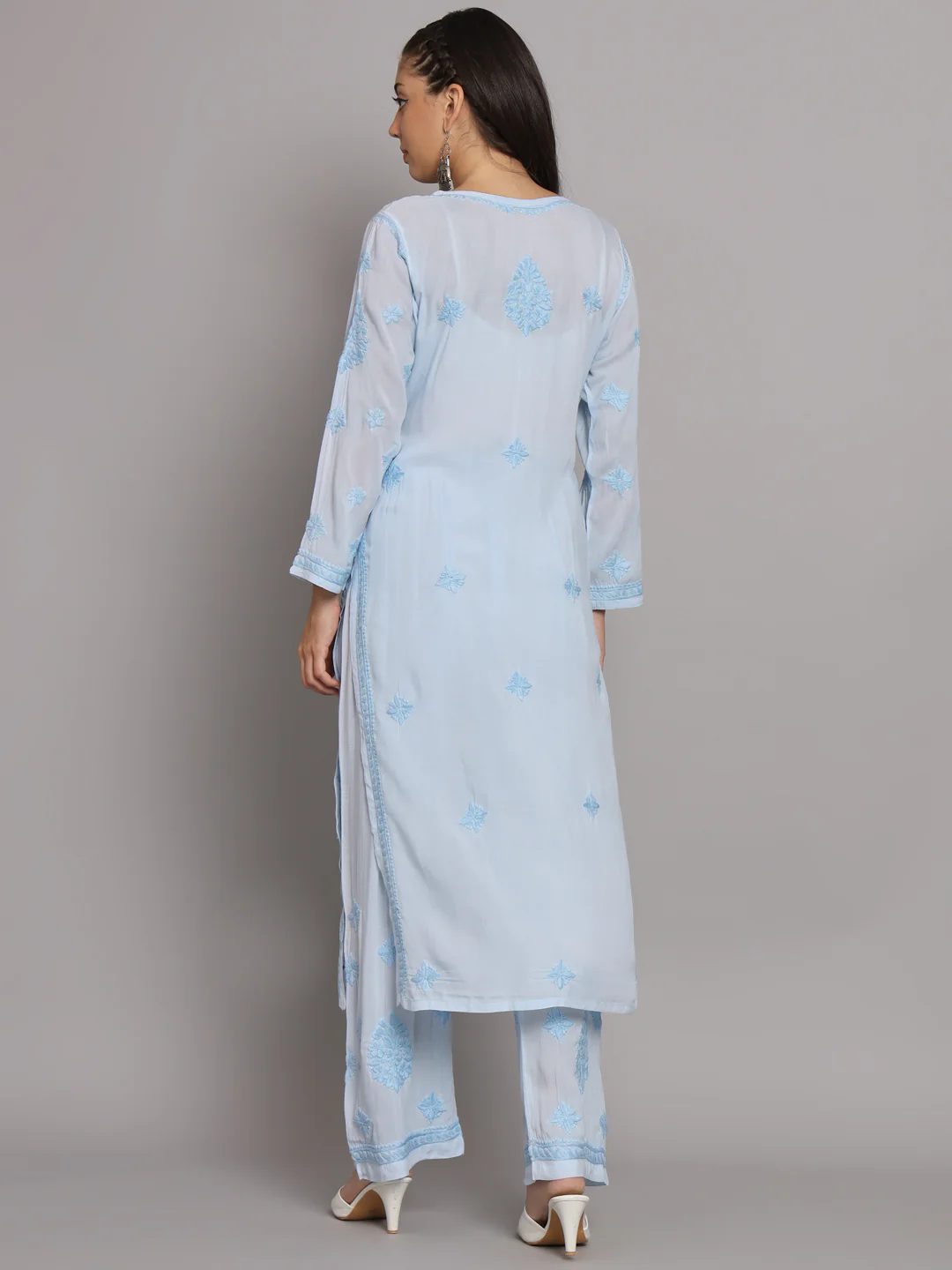 WOMEN HAND EMBROIDERED CHIKANKARI MODAL KURTA SET