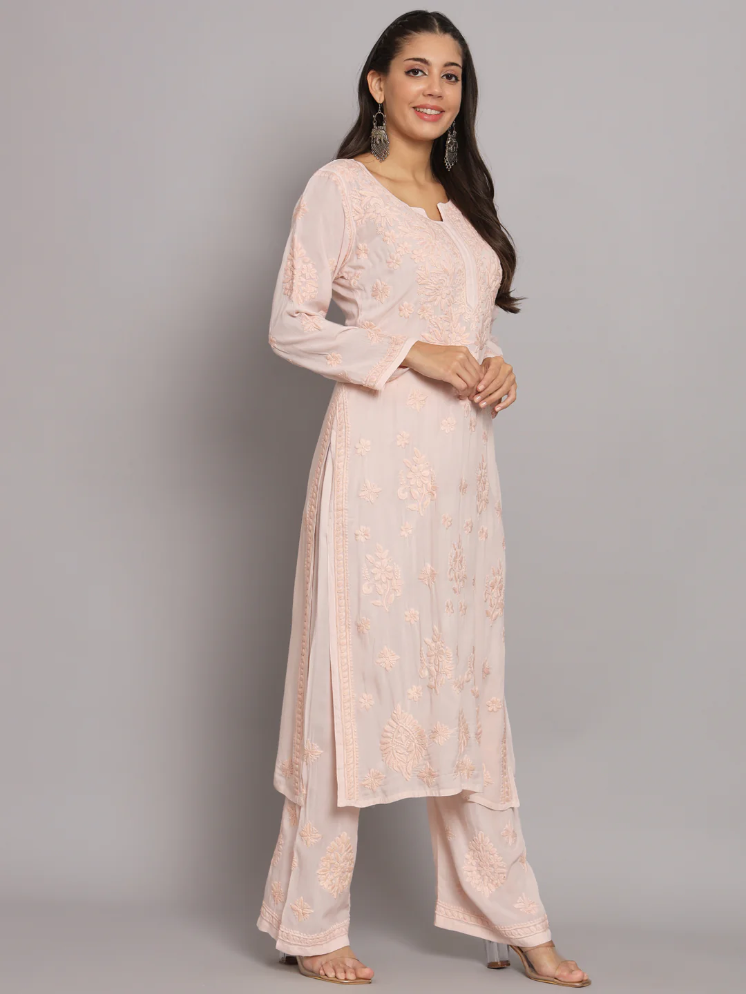 WOMEN HAND EMBROIDERED CHIKANKARI MODAL KURTA SET