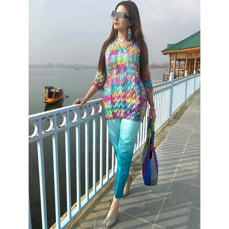 FESTIVE FLAMBOYANCE PURE SILK TESSELLATION TUNIC SET