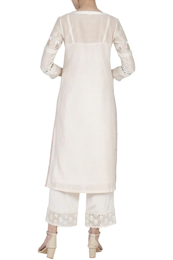 OFF-WHITE CHANDERI KURTA WITH SHANTOON PALLAZO