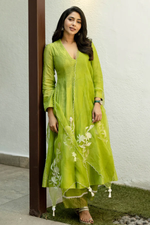 GREEN EMBROIDERED CHANDERI ANARKALI SET