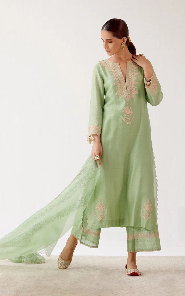 GREEN DORI EMBROIDERED KURTA SET