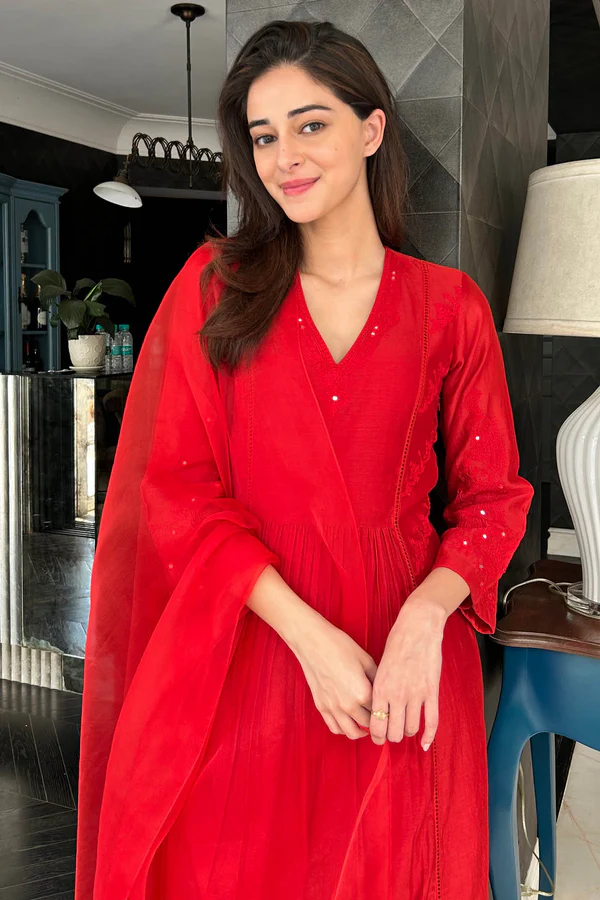 RED SILK CHANDERI PATRA EMBELLISHED KURTA SET