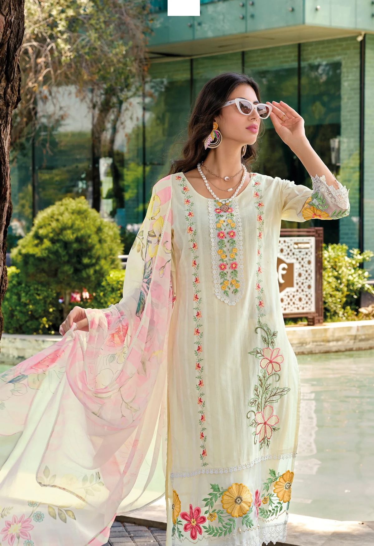 JASHAN ANGEL FULL HEAVY EMBROIDERY PAKISTANI SUIT SET